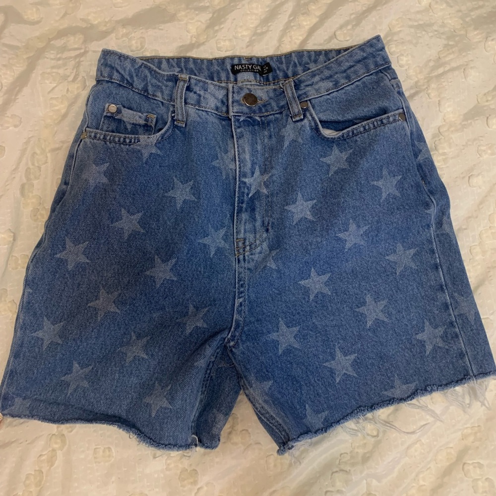 Nastygal Star Cutoff Jean Shorts